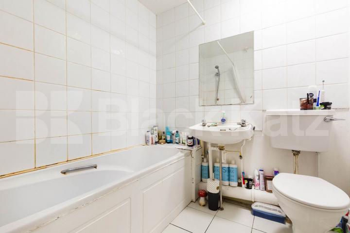 one bedroom located in a desirable location in Canononbury Northampton Park, Canonbury 